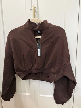 Oner Active Cropped Quarter-Zip Pullover Jacket in Dark Brown